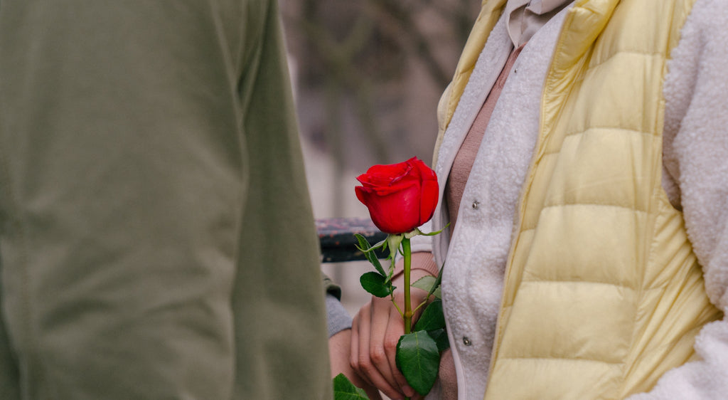 20 Amazing Anniversary Gift Ideas For Couples